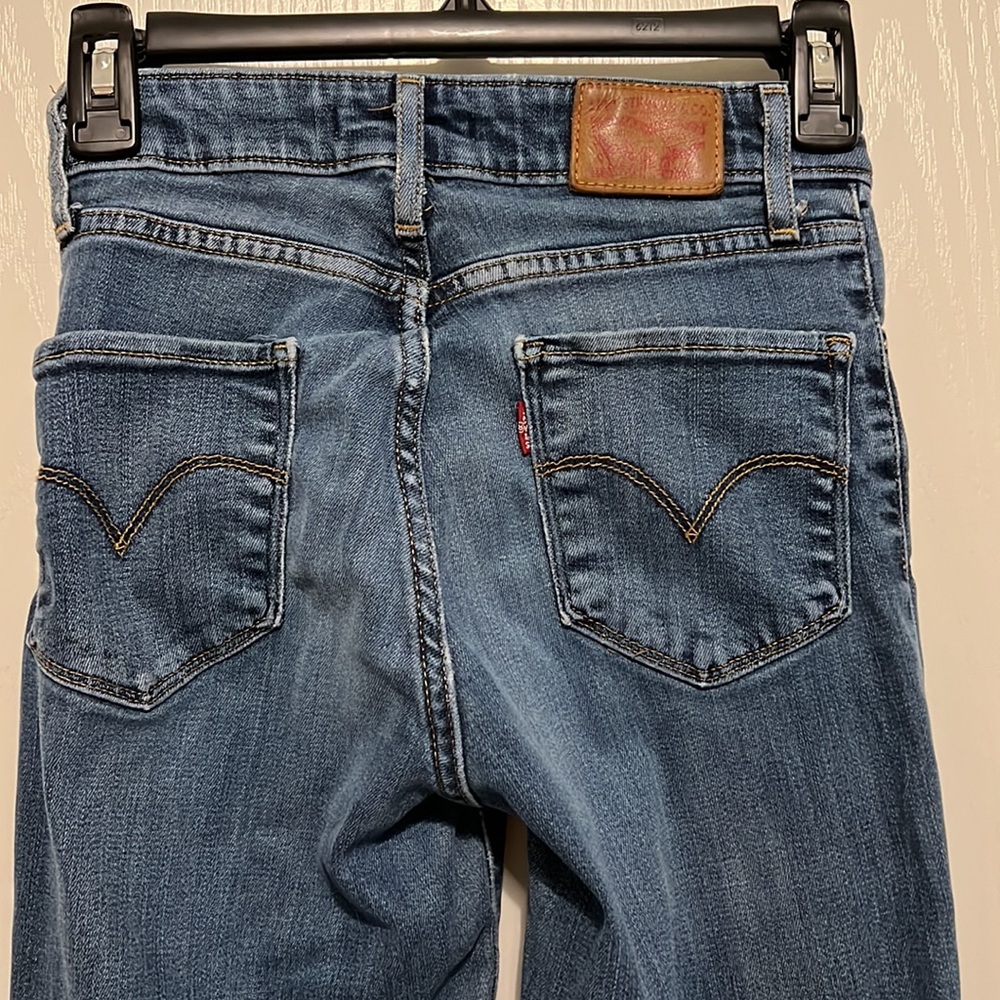 Levi’s Barely Used Still In Good Condition - image 4